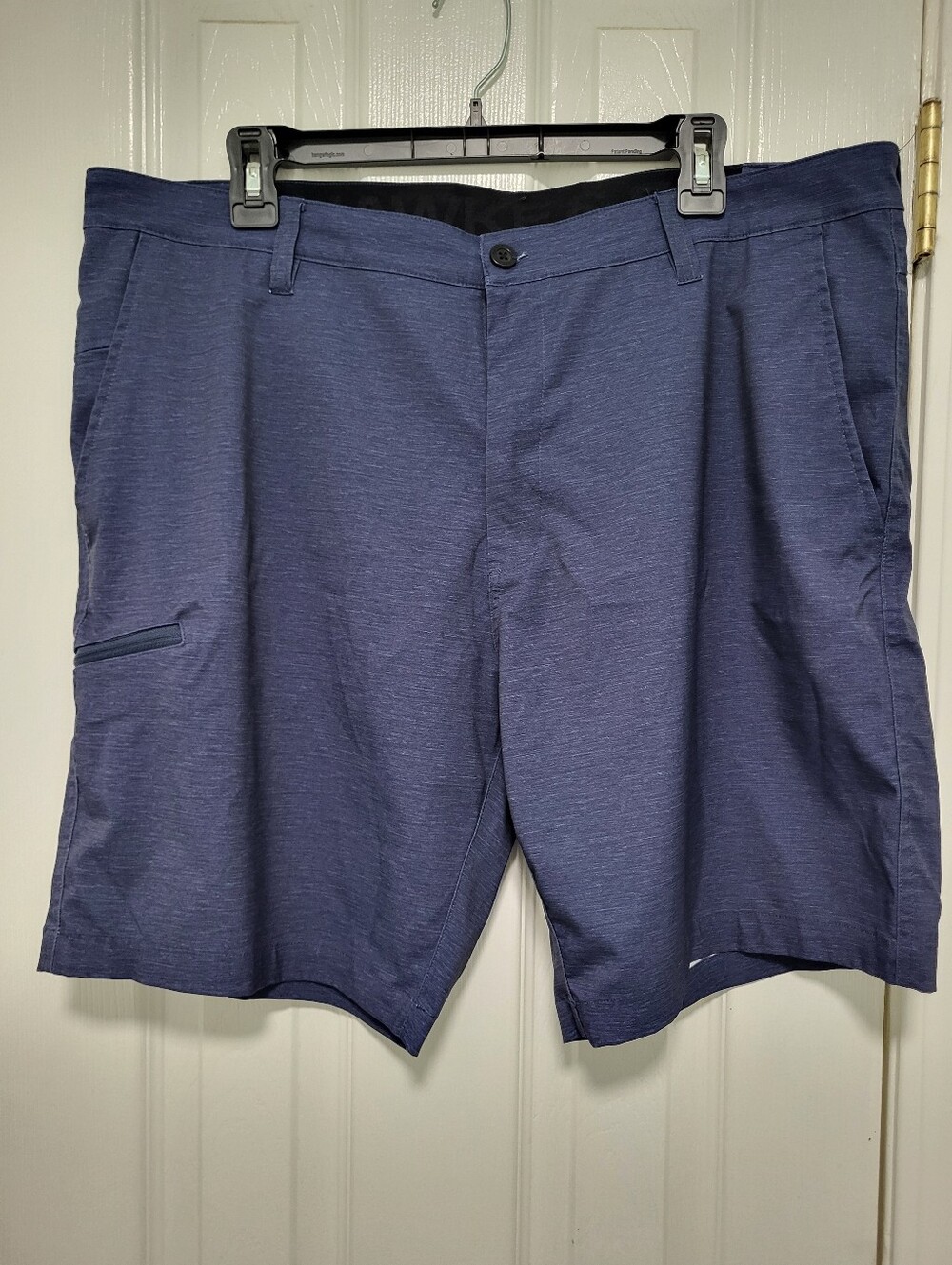 Hawke And Co Navy Blue Golf Shorts, 38" Waist 8.5" Inseam.